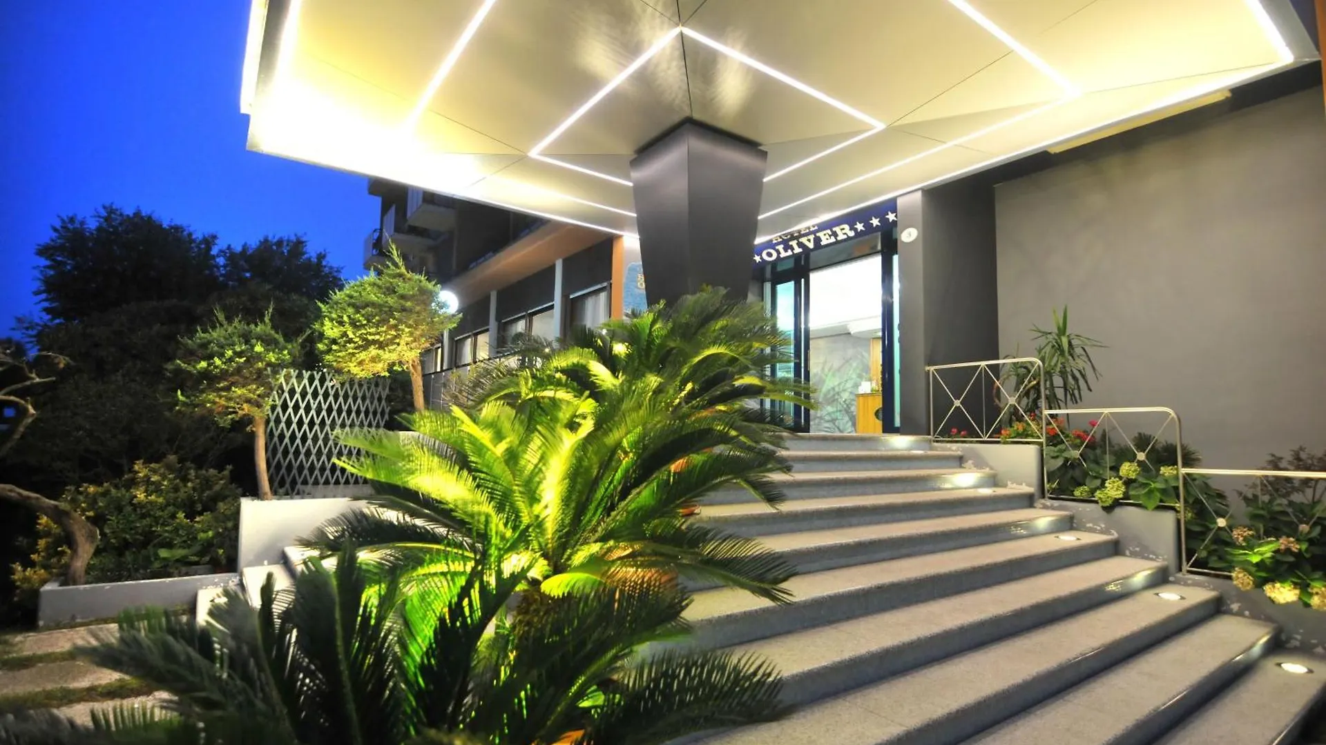 Hotel Oliver Каорле Италия